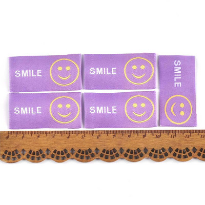50Pcs/Lot New 10Colors Vez Osmijeh Etikete za odjeću za ručno izrađene dodatke za šivanje Oznake za pletenje DIY pribor za odjeću c3525