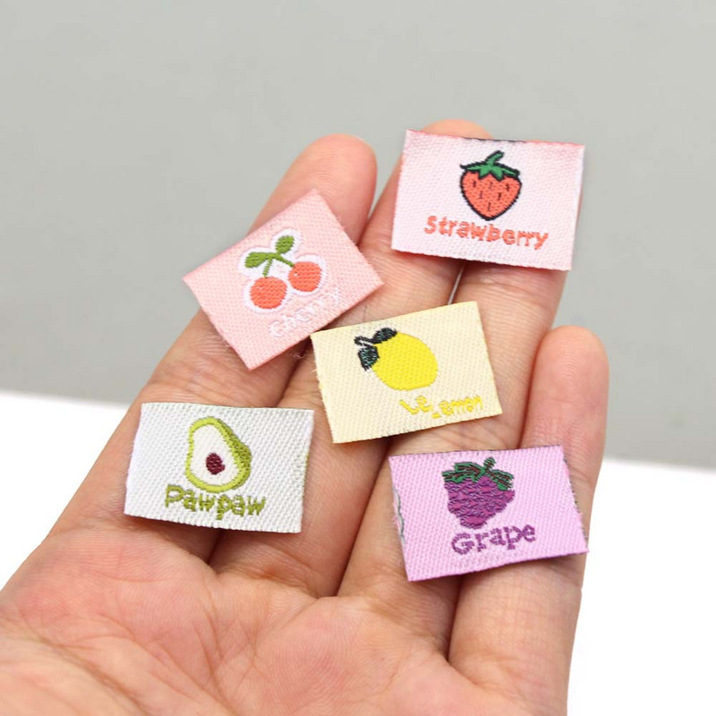50 vnt Vaisių etiketės Rankų darbo drabužiai Žymė Vyšnių Braškių Citrinų Rankų darbo etiketė Vaikų Drabužiams Rankų darbo siuvinėjimas Mielas