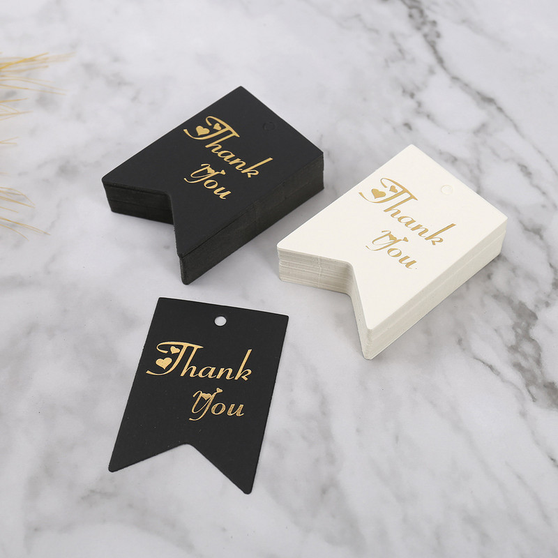 50db köszönőcímke Fekete fehér papír kártyacímkék karácsonyi esküvői dekorációhoz üzleti cukorka süti csomagolás ajándék kézműves