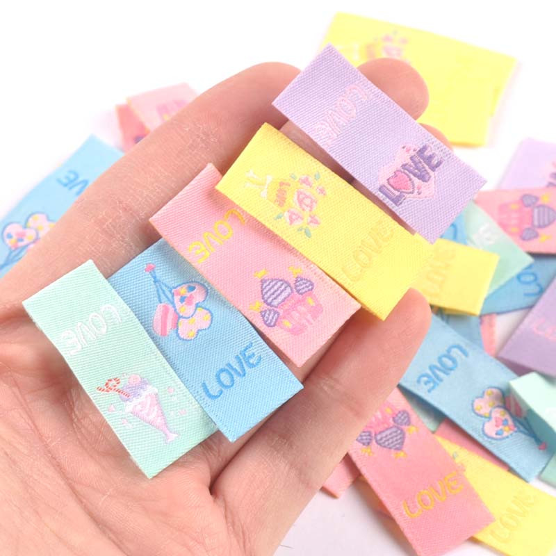 50kom/Parta Ljubav/Balon/Dvorac Šarene naljepnice za vezenje za šivanje torbi za odjeću Ručno izrađeni dodaci Oznaka za odjeću 28x15mm C3501