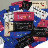 50τμχ Υφασμάτινες Ετικέτες Ετικέτες Χειροποίητα με Αγάπη Μαύρη Καρδιά Αξεσουάρ Ρούχων Χειροποίητες Ετικέτες Ράψτε Ετικέτα Είδη πλεξίματος 50x25mm