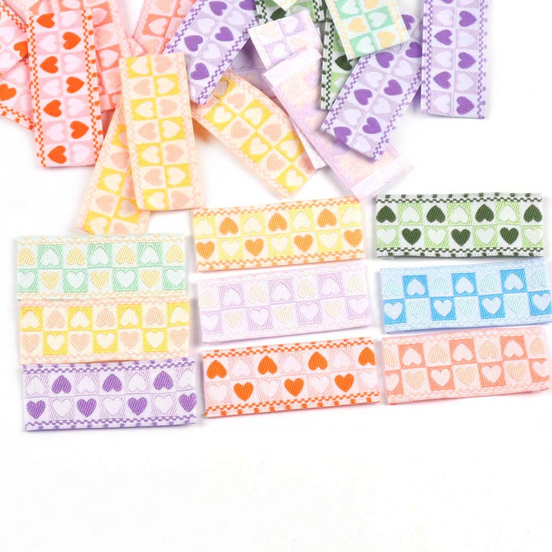 50 τμχ Νέο Μίνι Κέντημα Καρδιά Ετικέτες Ρούχα για Αξεσουάρ Ραπτικής DIY Πλεκτά Ένδυμα Τσάντες Καπέλα Χειροποίητες Ετικέτες c3531