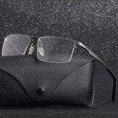 Naočale s metalnim okvirom s pola okvira za muškarce i žene Ultra lagane naočale za kratkovidnost od legure aluminija i magnezija