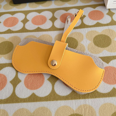 Kaasaskantav rippuv prillikott Pehmest PU-nahast kompressioonivastane päikeseprillide ümbris prillide ümbris konteineri hoiukarp