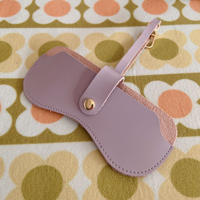 Kaasaskantav rippuv prillikott Pehmest PU-nahast kompressioonivastane päikeseprillide ümbris prillide ümbris konteineri hoiukarp