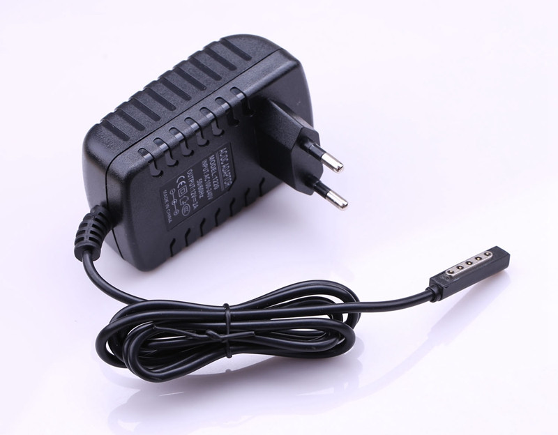 Vysokokvalitná nová nástenná nabíjačka pre tablety 12V 2A cestovná nabíjačka pre nabíjanie tabletov Microsoft Surface RT, adaptér a zástrčka US/EU