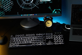 Ενσύρματο πληκτρολόγιο USB Πληκτρολόγιο με οπίσθιο φωτισμό LED Αδιάβροχο αθόρυβο πληκτρολόγιο Φωτεινά πληκτρολόγια πλήρους μεγέθους για ψυχαγωγία γραφείου υπολογιστή