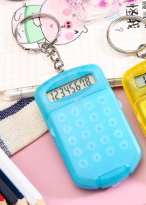 Naujas nešiojamas mini apverčiamas skaičiuotuvas, pakabinamas raktų pakabukas raktų pakabukas raktų laikiklis dovanų Calculadora Kawaii