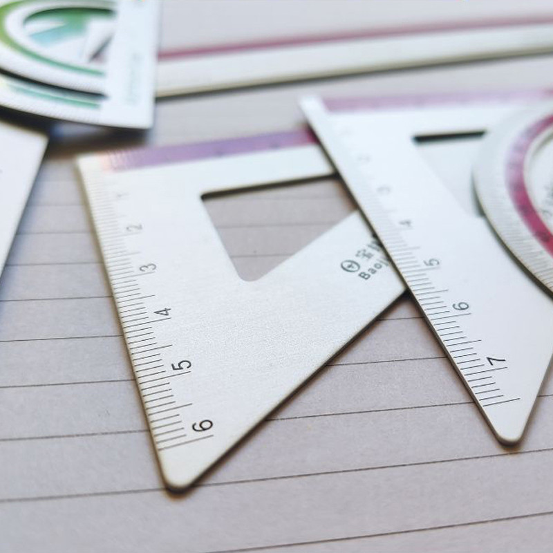 4 tk/komplekt Creative alumiiniumsulamist joonlaua komplekt Joonistustööriistad Mõõtmisriistad KolmnurkJoonjoon, sirge nurk Protraktor Kooli kontoritarbed