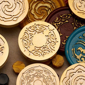 Apvalus iškarpų albumas Dovanų rankų sąskaita Albumas Ugnies lako antspaudas Gimtadienio atviruko antspaudas Dekoravimas Vaško antspaudas Antspaudas Galvos vaško antspaudas