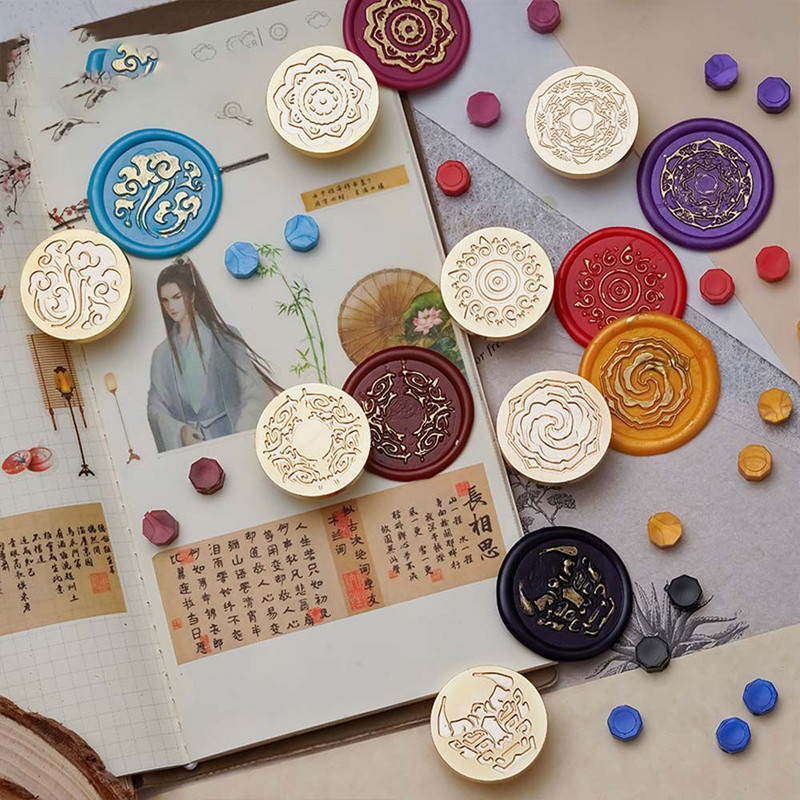 Apvalus iškarpų albumas Dovanų rankų sąskaita Albumas Ugnies lako antspaudas Gimtadienio atviruko antspaudas Dekoravimas Vaško antspaudas Antspaudas Galvos vaško antspaudas