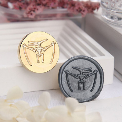 „Pasidaryk pats“ vokų albumai „Pasidaryk pats“ sužadėtuvės Iškarpų albumo dekoravimas Ugnies dažų antspaudas Antspaudas Reljefinis antspaudas Vaško antspaudas Antspaudas