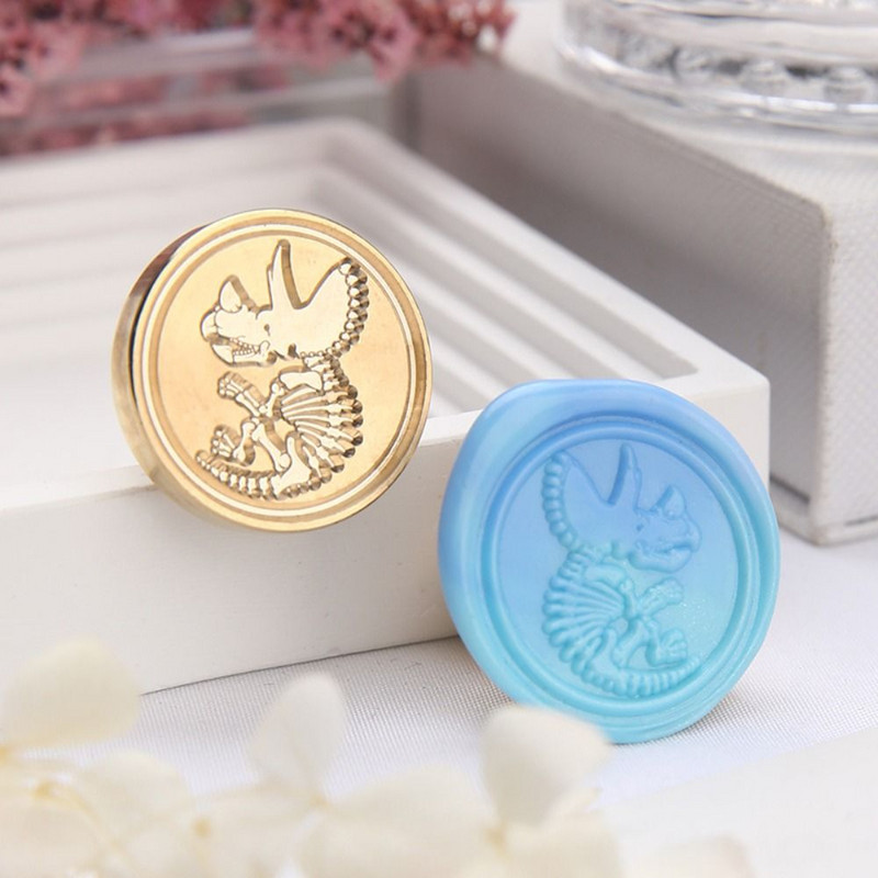 „Pasidaryk pats“ vokų albumai „Pasidaryk pats“ sužadėtuvės Iškarpų albumo dekoravimas Ugnies dažų antspaudas Antspaudas Reljefinis antspaudas Vaško antspaudas Antspaudas