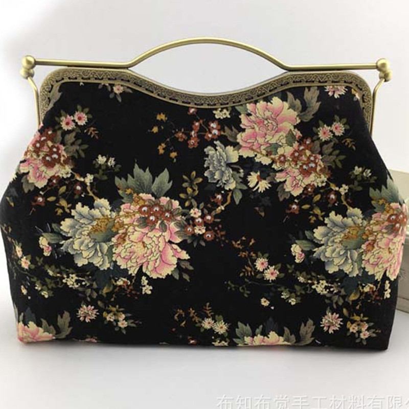 Πορτοφόλι Πορτοφόλι Χειροποίητη τσάντα Σχήμα Big Kiss κούμπωμα Κέρμα ανάγλυφο DIY Quilting Χειροποίητη τσάντα / μπρονζέ Ασημί Χρυσό Μαύρο Τσάντα Axxessories