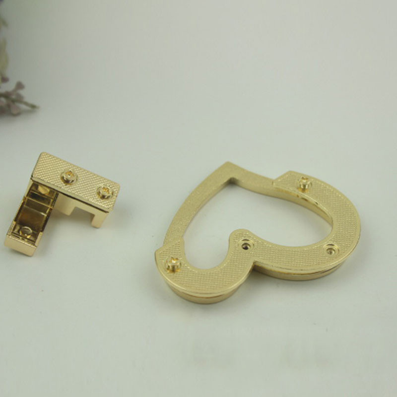 Madinga Širdies formos krepšio užsegimo užsegimas Pasidaryk pats rankinės sagtis Metalinė pasukama užrakto sagtys pečių krepšiai Techninė įranga Krepšys užrakinamas krepšio priedai