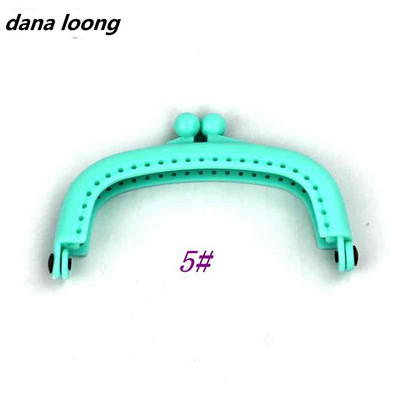 1 gabalas 8,5 CM saldainių spalvos lanko dervos plastikinis piniginės rėmas su skylute, bučinio užsegimu, užraktu pasidaryk pats, krepšio priedai