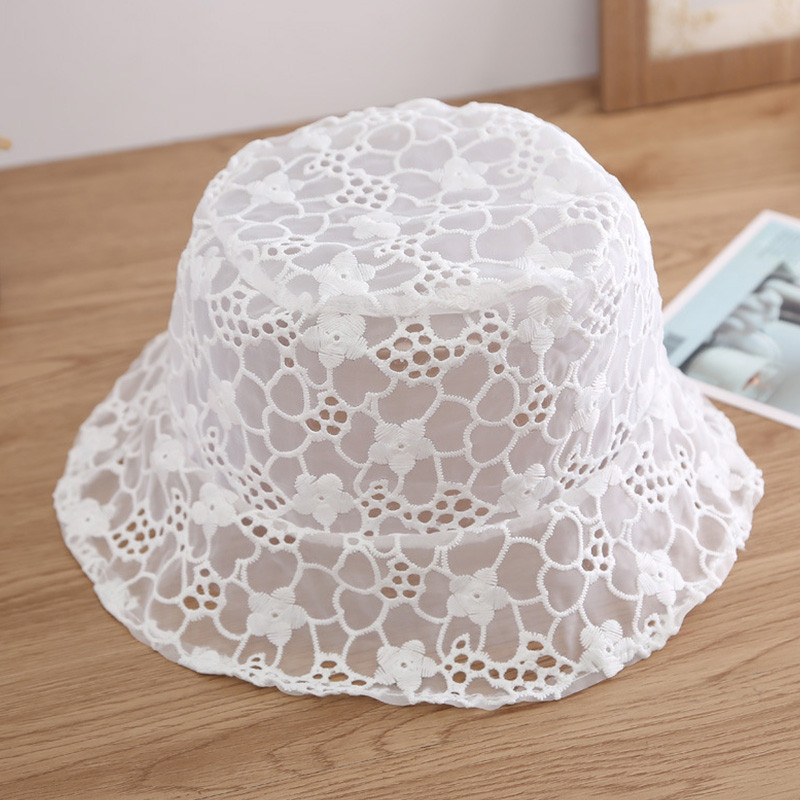 Летни слънчеви шапки Дамски рибарски шапки Прозрачни бродирани дантелени цветя Панамски плажни шапки Кофа за слънчев риболов Дишаща гора