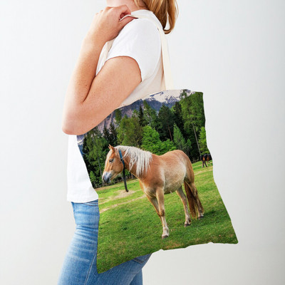 Alkalmi Horse Lady bevásárlótáska, kétoldalas nyomtatott újrafelhasználható vászon divatos vadon élő állatok utazási kézitáska női vásárlótáskáknak