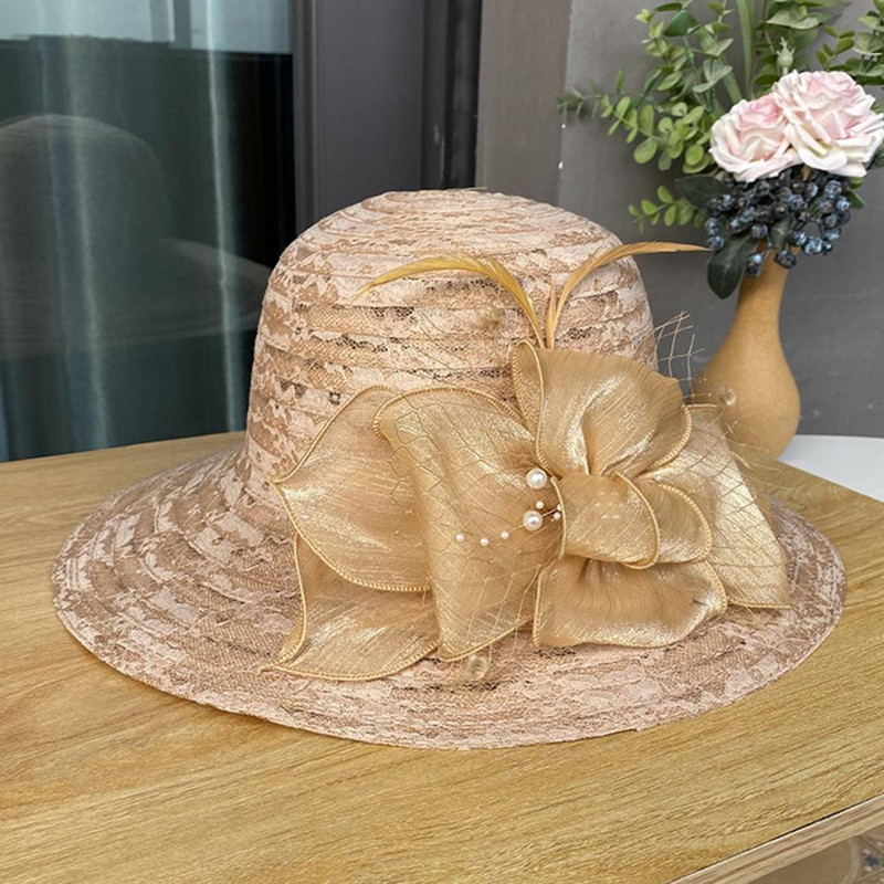 Дамска шапка Елегантна плажна шапка с дантелени шевове с широка периферия с изкуствени перли Цветен декор Лятна дамска шапка тип кофа Цвете