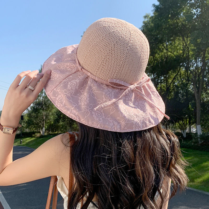 Корейска версия на дантелена винилова UV дантелена слънцезащитна шапка с кофа Дамска лятна ваканционна сладка каишка с лък с голяма периферия Сгъваема шапка за слънце