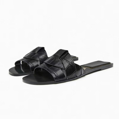 2023 Flat Bottom Slippers Designer με τα ίδια γυναικεία παπούτσια Καλοκαιρινές νέες παντόφλες υφασμένες με άνετα γυναικεία παπούτσια Casual