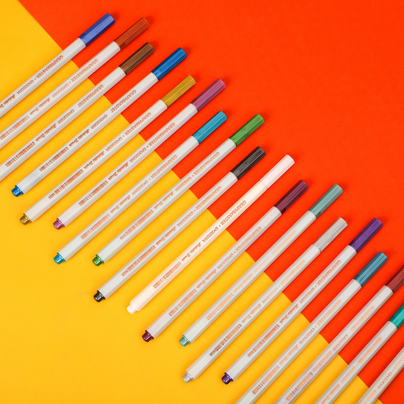 1 vnt. metalo spalvos pieštukas su šepetėliu Kūrybinis eskizas „pasidaryk pats“ piešimas iškarpų kūrimas amatų kortelių kūrimas žymekliai rašikliai mokykliniai reikmenys