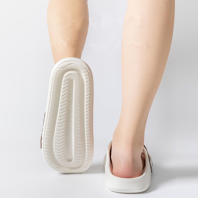 Vastag platform női papucsok nyári strandon puha talpú csúszószandálok karikatúra medve férfi beltéri fürdőszobacipők csúszásgátló papucsok