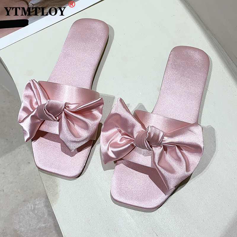 Új divat szatén esküvői papucs luxus női hálószoba otthoni szandál menyasszonyi koszorúslány esküvői cipő selyem masnival