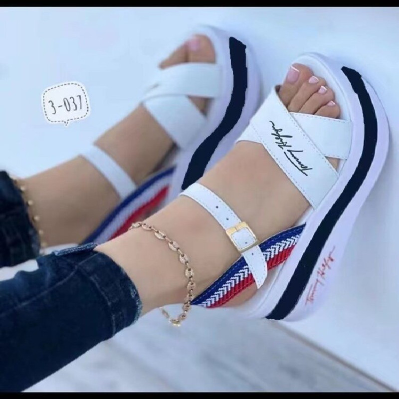 Női, alkalmi, ék alakú, platformcipő 2023. nyári tervezőmárkás csatos kültéri, csúszásmentes strandszandál Zapatos 35-43-as nagyméretű