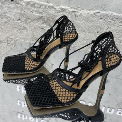 Σέξι Hollow Out Mesh Γυναικείες αντλίες Lace Up Σανδάλια Γυναικεία τετράγωνα δάχτυλα Ψηλοτάκουνα Καλοκαιρινή μόδα λουράκι αστραγάλου Ytmtloy