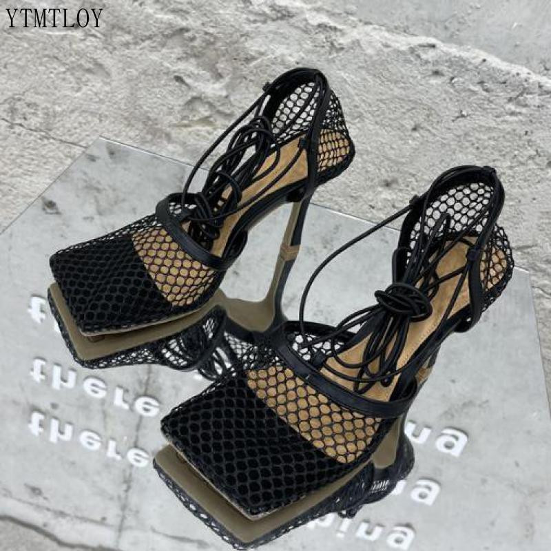 Szexi üreges hálós női szivattyúk Fűzős szandálok Női négyzetes orr magassarkú nyári divatos bokapánt Ytmtloy