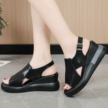 Дамски сандали Лято 2023 Нови модни отворени пръсти Нехлъзгаща се платформа Дамски сандали Обувки с катарама на клин Обувки за жени Дамски