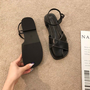 Сандали Дамски римски обувки Плажни равни обувки Пързалки Лято 2022 Нова тенденция Модни дамски обувки Чехли Отворени пръсти Zapatos Mujer Gladiator