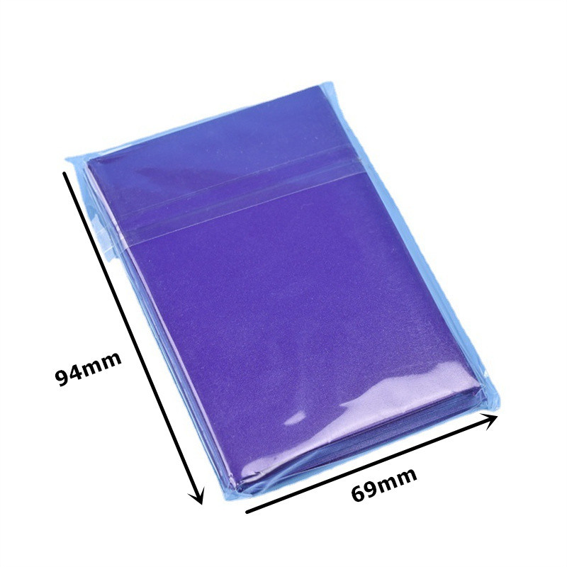 50 db/csomag Védőhüvely Kártyavédők Átlátszó Kártyák Gyűjtemény Tartók PVC Kereskedelmi Kártya Tárolás 69x94mm