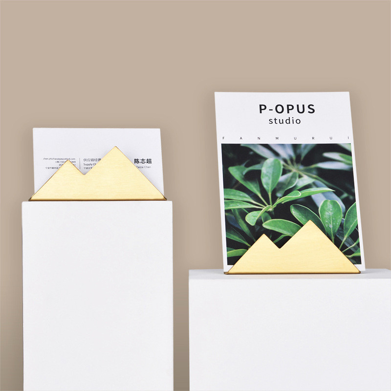 Auksinės kalvos formos vizitinių kortelių laikiklis Vizitinių kortelių laikiklio stovas staliniam kortelių stovui vizitinėms kortelėms Biuro stalo organizatoriai