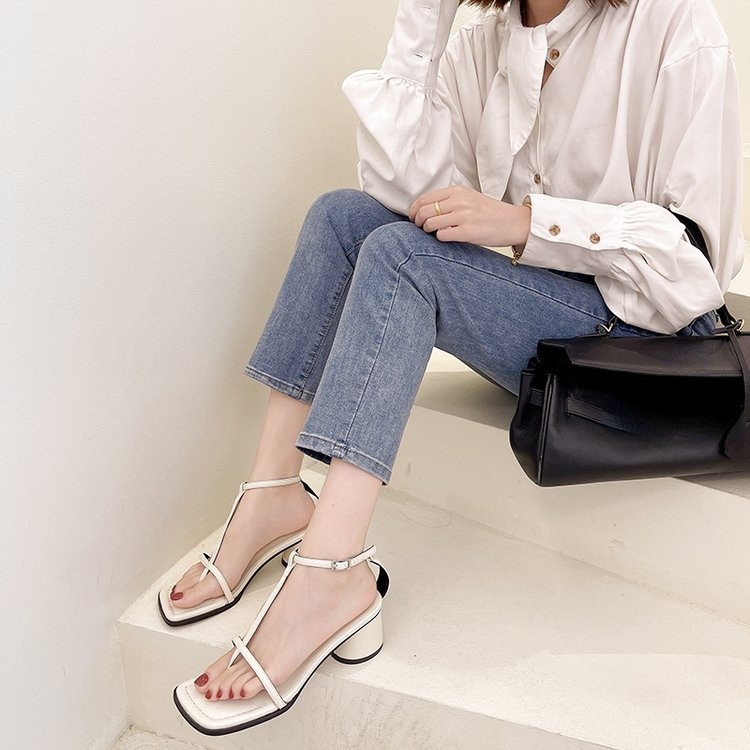 2022 Újdonság Női Szandálok Divat Édes csatos nyári cipők Nagy méretű rózsaszín hétköznapi cipők Egyszerű cipők Női