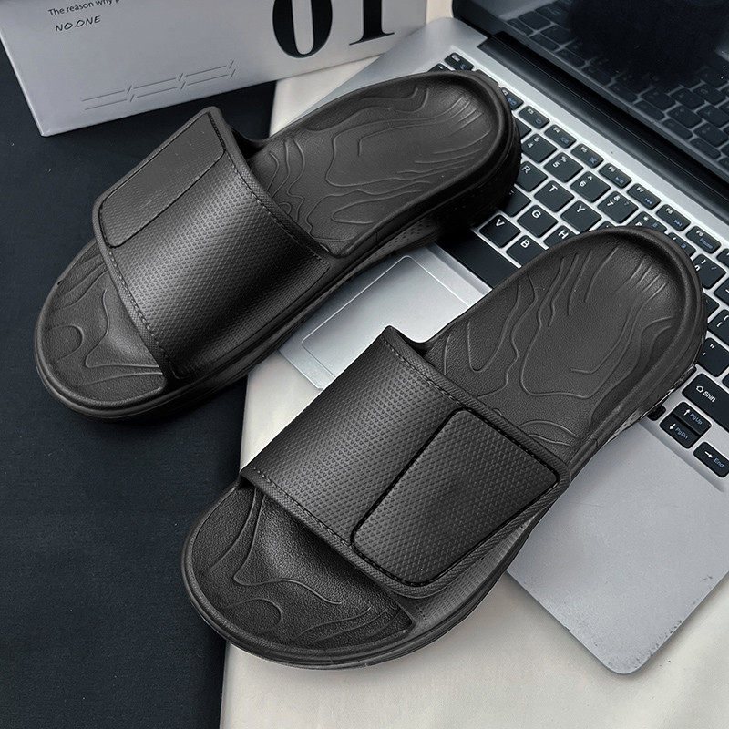 Kiváló minőségű 2023 új férfi papucs kültéri papucs beltéri felhő puha talpú férfi csúszásmentes fürdőszobai papucs strand otthoni cipők