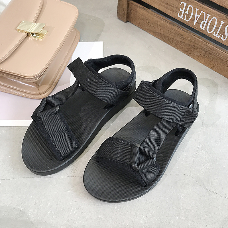 BKQU 2022 Női szandálok Alkalmi vastag talpú szandálok Női strandpapucsok kampós lapos strandcipők Női nyári szandálok