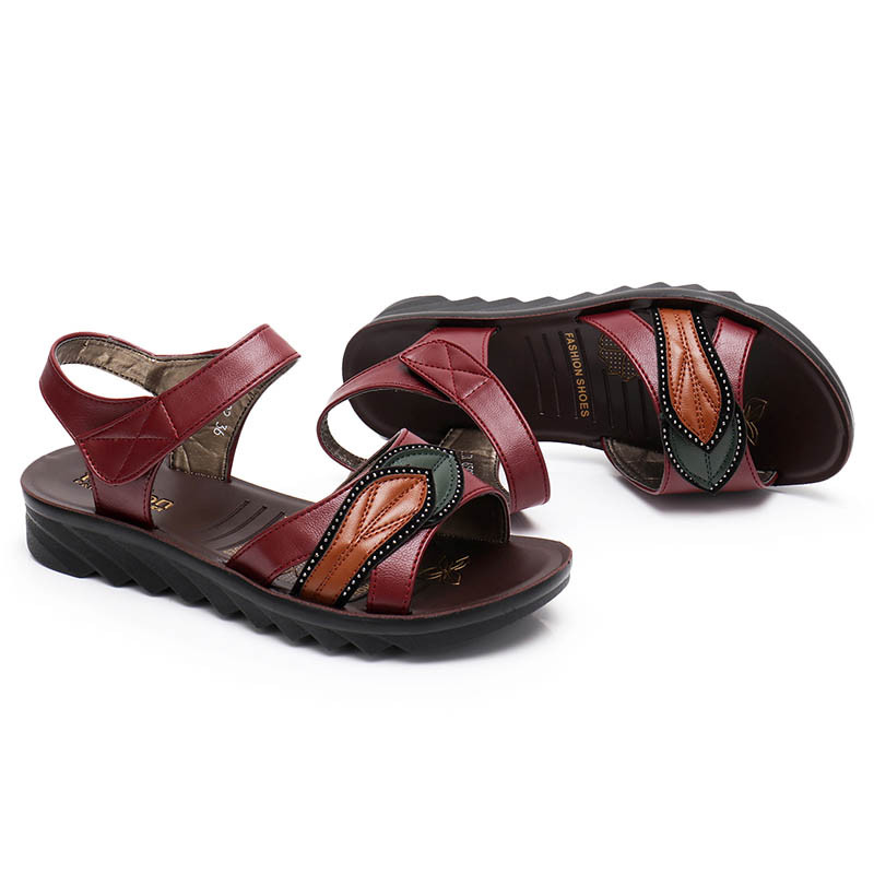 ZZPOHE 2021 divat női bőr szandálok nyári női cipők női puha aljú felcsúsztatható komfort anyasandálok