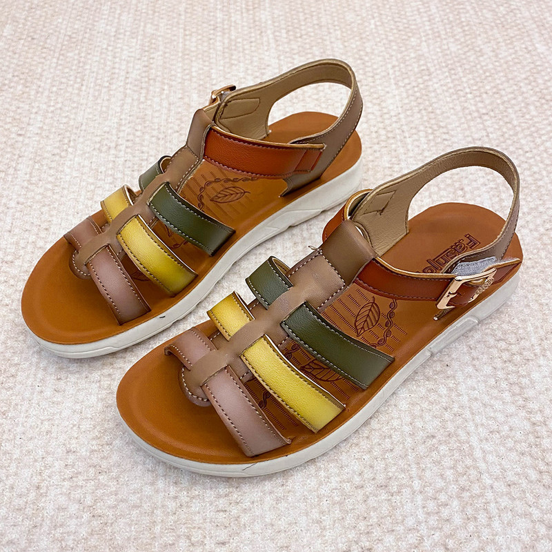 Új nyári szandál Női divatos külső viselet Wedge puha bőr szandál egyszínű csatos pánt alkalmi sétaszandál