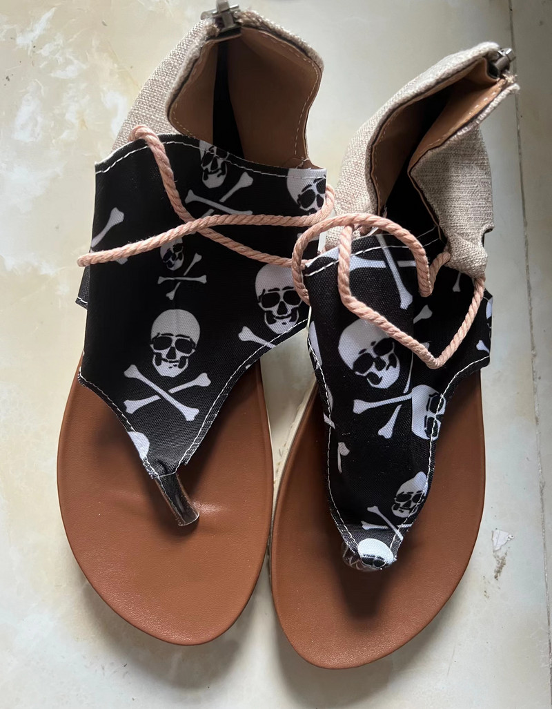 2022 Cow Print Canvas Cipők Férfi Low Animal Printed Férfi Alkalmi vulkanizált cipők Divat utcai ruházat Férfi gördeszka cipők