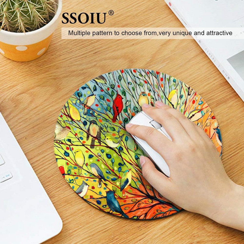 Kör alakú, játékhoz készült egérpad kialakítása Gyönyörű festőmadarak állnak a fán, 7,87 x 7,87 hüvelykes, csúszásmentes gumi egérpad laptopokhoz