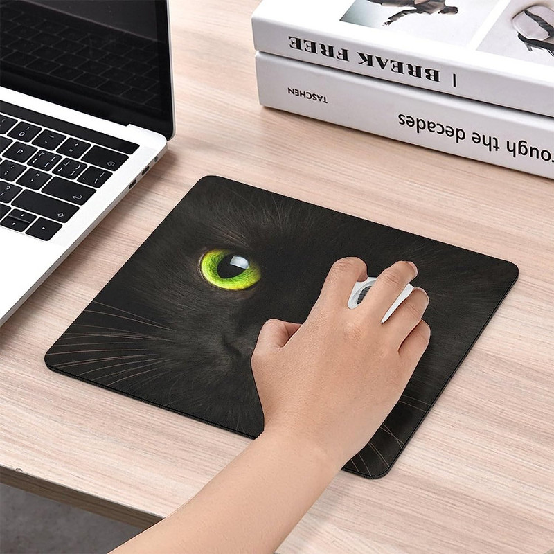 Black Cat Colors Eyes Egérpad csúszásmentes számítógépes egéralátét Egérpad gumitalppal irodai otthoni laptophoz 20 * 25 cm