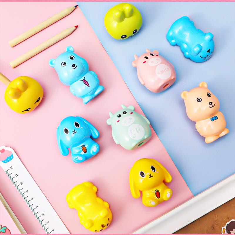 12 бр. Стационарни консумативи Карикатура Креативна острилка за моливи Коледни офис консумативи Kawaii Училищни аксесоари Ръчен инструмент