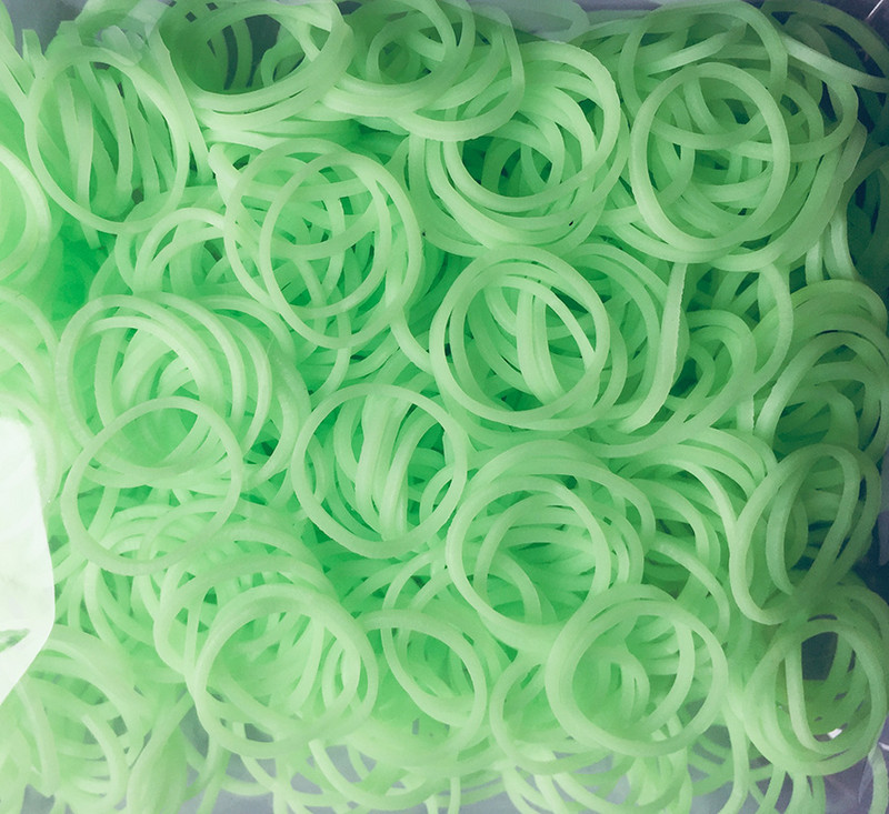 2022 Νέα 600PCS Έγχρωμα λαστιχένια λάστιχα DIY Εργαλείο ύφανσης Αξεσουάρ βραχιόλι σιλικόνης ελαστικό Παιδικά παιχνίδια για παιδιά κορίτσια Δώρο