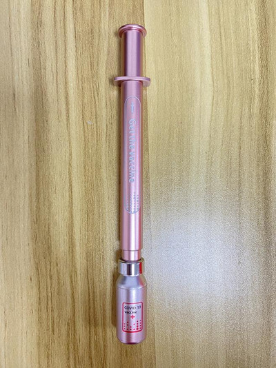 1Pcs Creative Luminous Syringe Modeling Neutral Pen Gel Signature Pens Students Nurse Gift Stationery