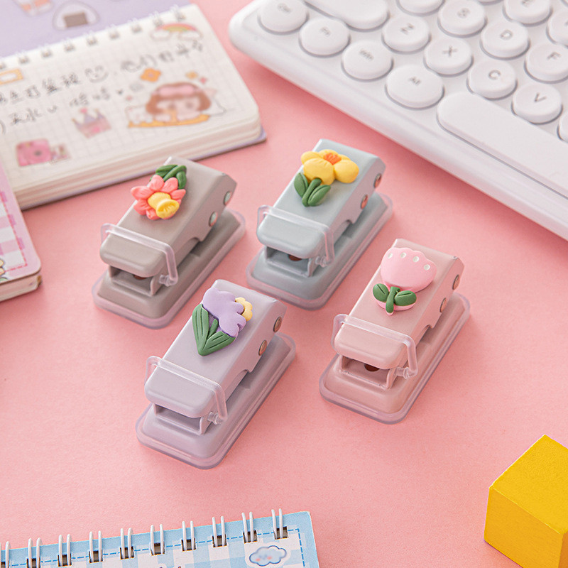 Tulpių žiedų skylučių perforatorius mini vienos skylės perforatorius „pasidaryk pats“ iškarpų knygelių perforavimo įrankis Kanceliarinės prekės Biuro įrišimo reikmenys