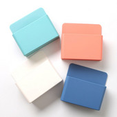 Külmkapi magnetiga magnetiline hoiukarbi rest Plastist pliiatsipliiatsi korraldaja Ruumi säästmine Köögis hoidik