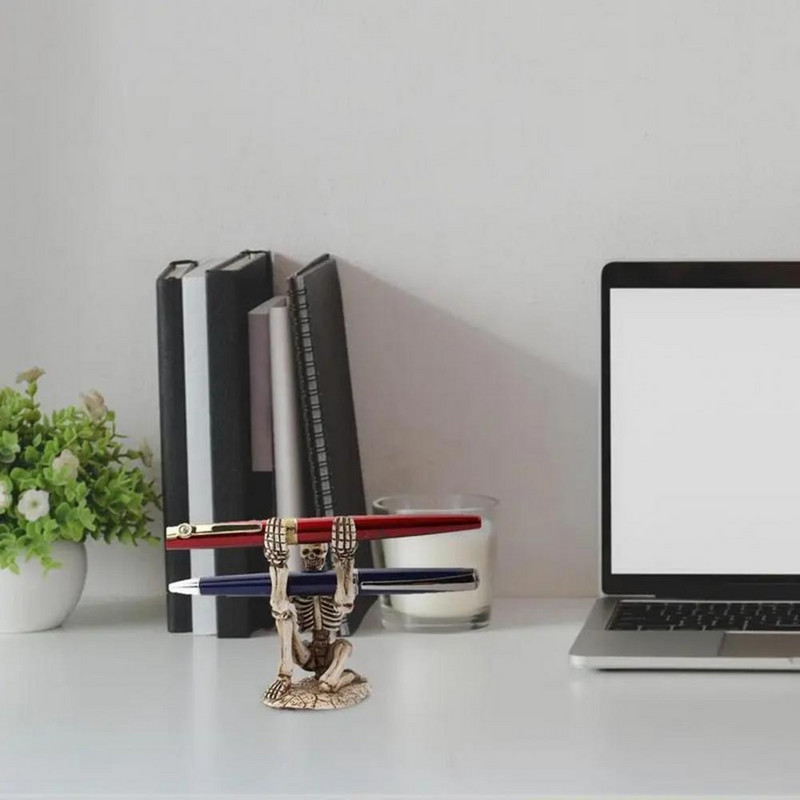 Държач за писалка Зловещ дизайн на скелет Поставка за съхранение на писалка Череп от смола Държач за четка за зъби Инструменти Издръжлив органайзер за бюро за домашен офис