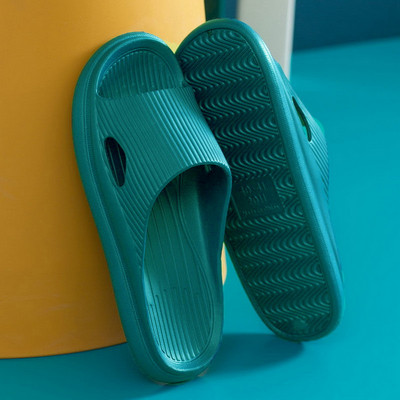 Модни домашни чехли за мъже Плъзгащи се плоски обувки Хотелски вътрешни подови обувки Дамски пързалки Летни неплъзгащи се семейни сандали за баня